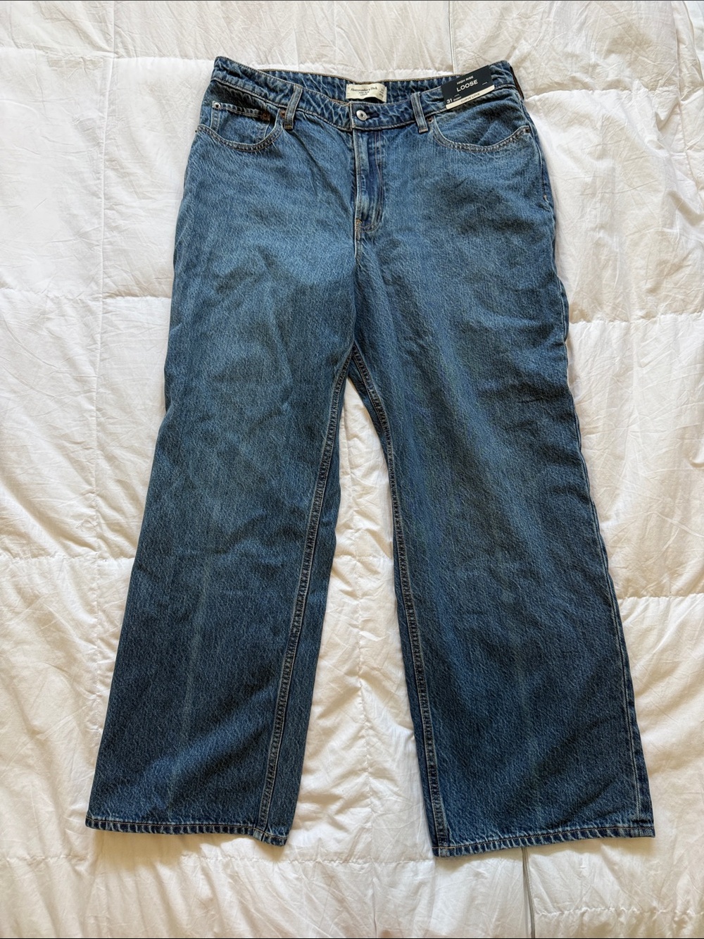 Abercrombie & Fitch High Rise Wide-Leg Jeans - Dark Blue Wash
